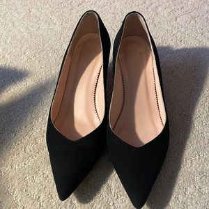 Suede kitten heel pumps sz 5.5